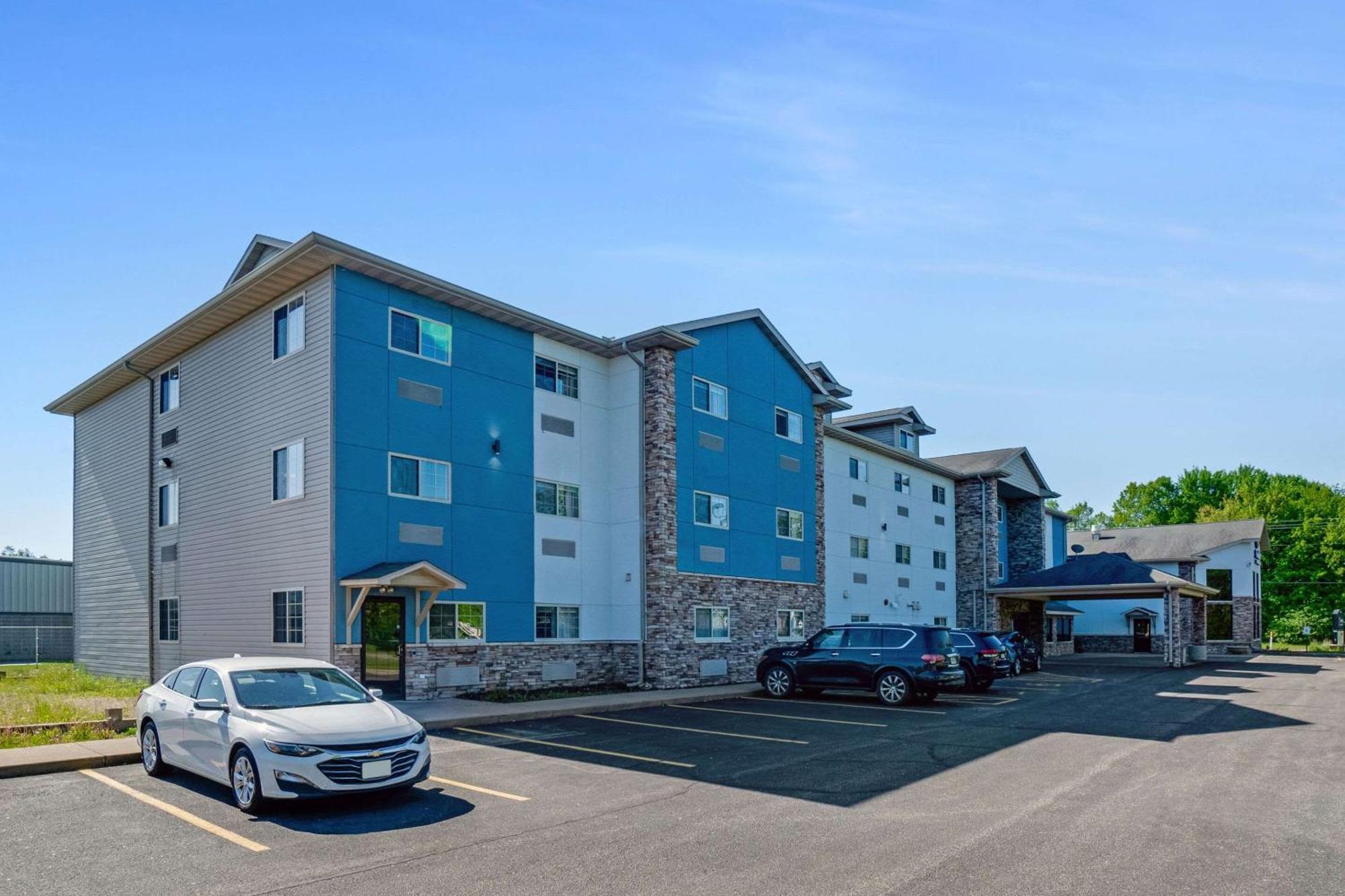 Comfort Inn & Suites Weston - Wausau Exterior photo